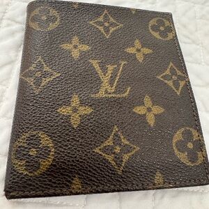 Monogram card holder, recycled.